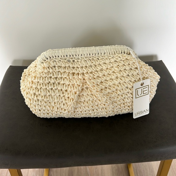 NWT Urban Expressions Cream Woven Clutch - Picture 2 of 14